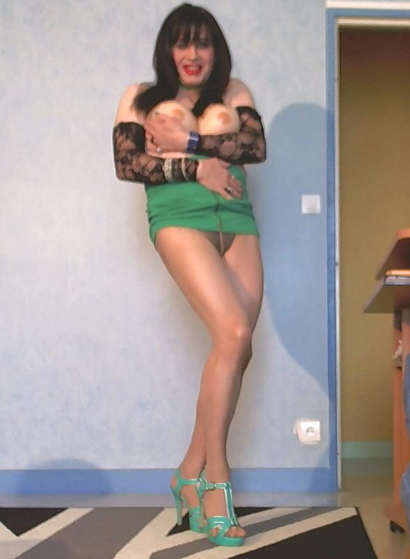 16P Without bra