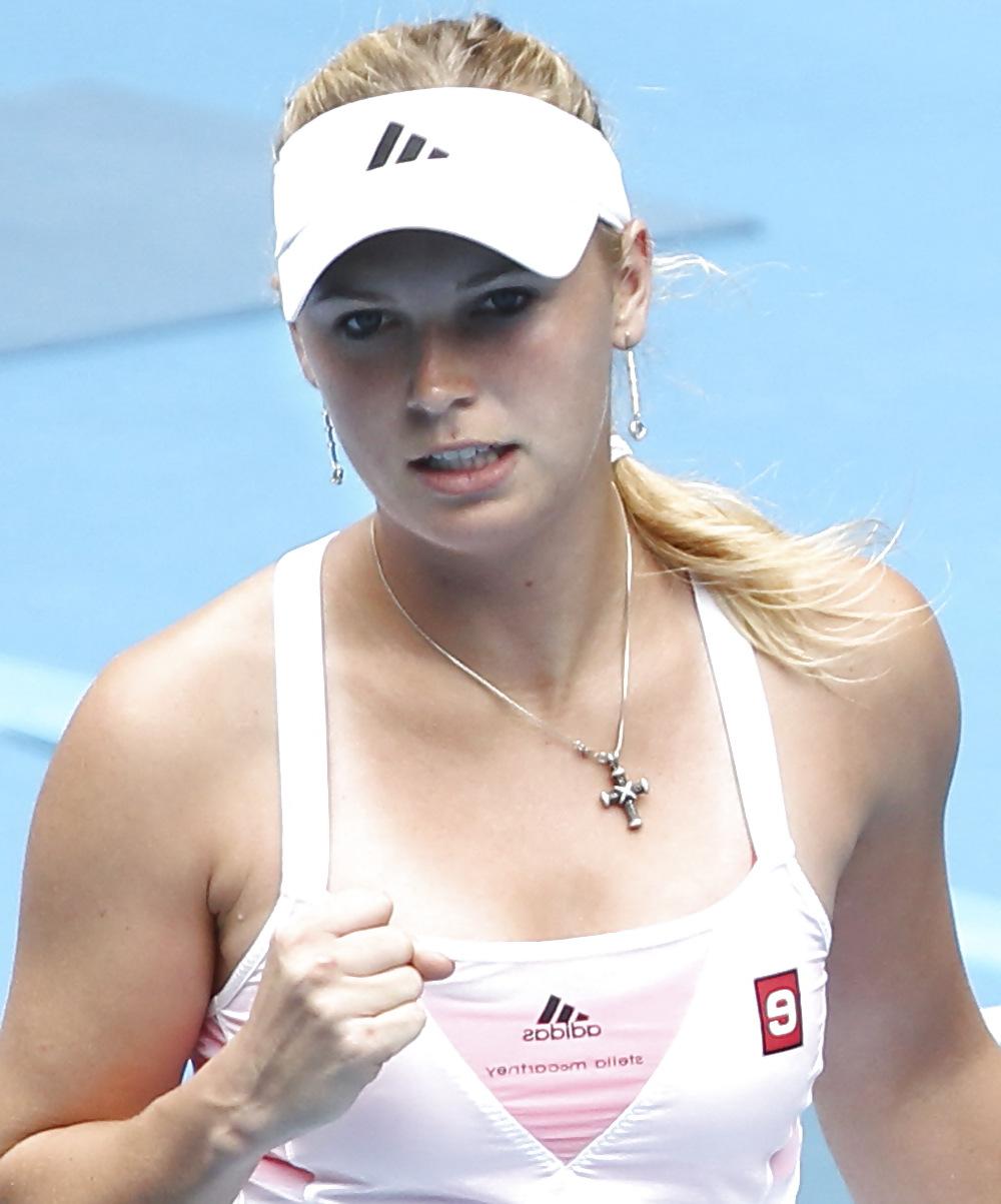 19P Caro Wozniacki - Most fuckable tennis player