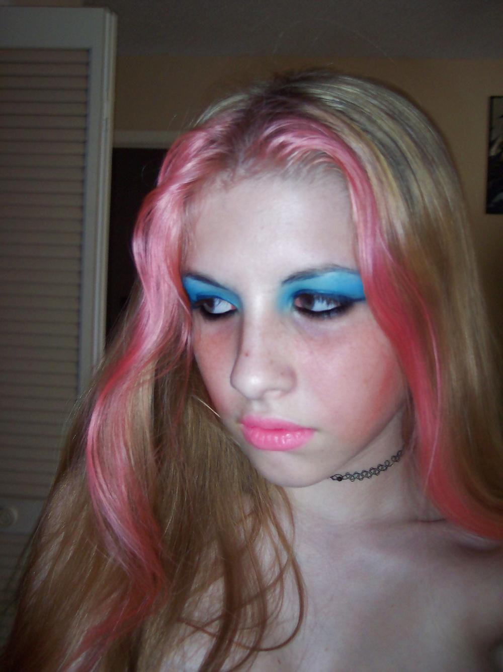 25P Makes me cum part 14: slutty makeup