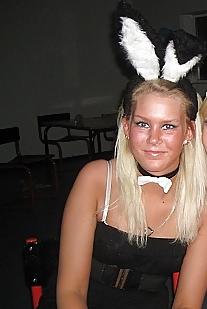25P Danish teens-177-178-party bra tongue piercing cleavage 