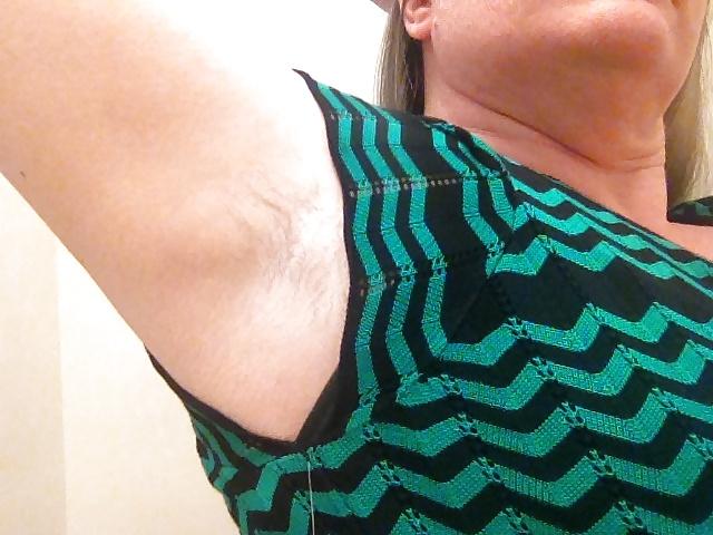 25P Showing off and teasing in JCPenny fitting room