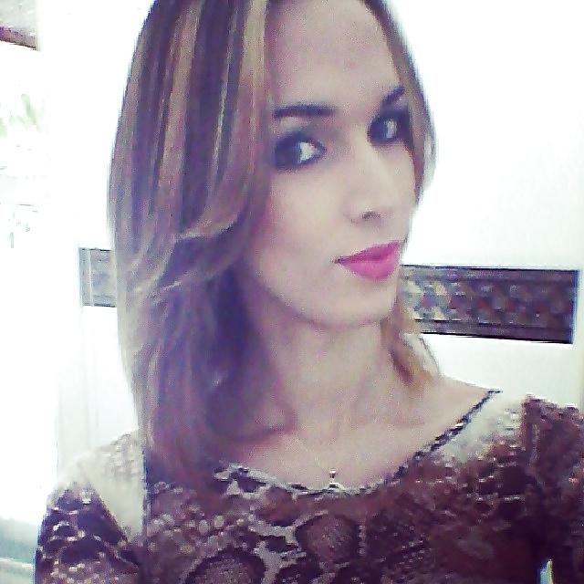 25P Viviane Merillo - Young Pretty Gurl