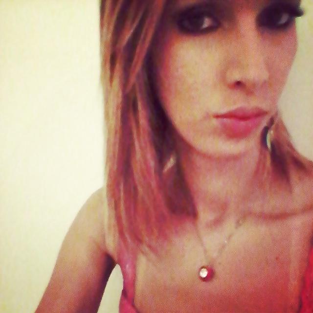 25P Viviane Merillo - Young Pretty Gurl