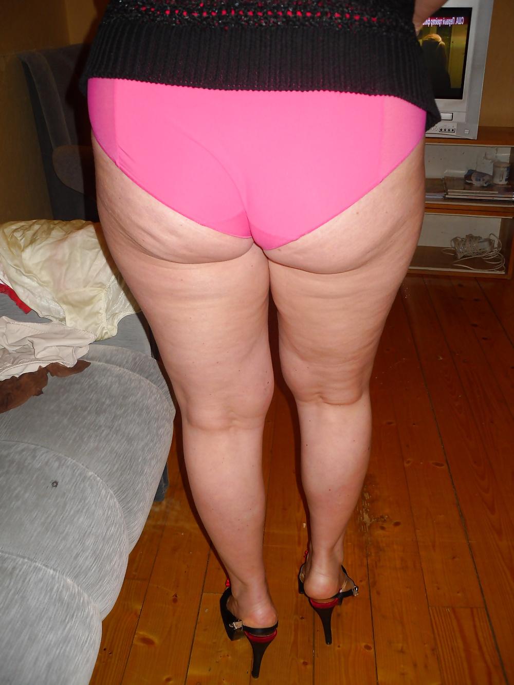 25P Pushuna's black open bottom girdle