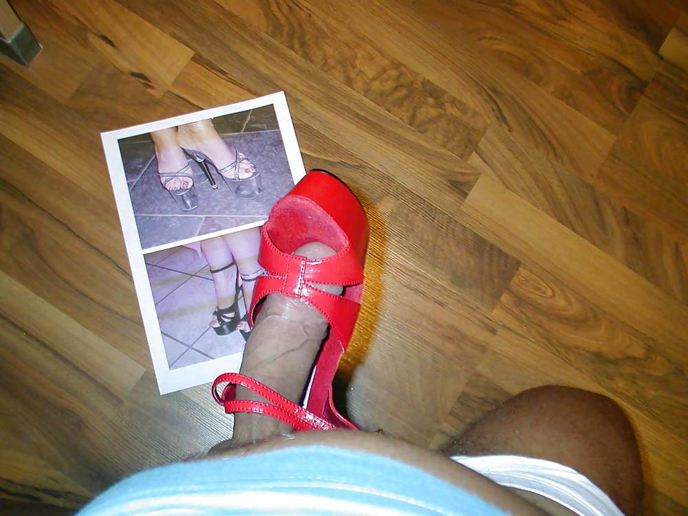 4P Cum on High Heels