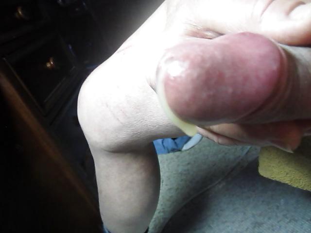 25P 67 yr old Grandpa cumshot 041014