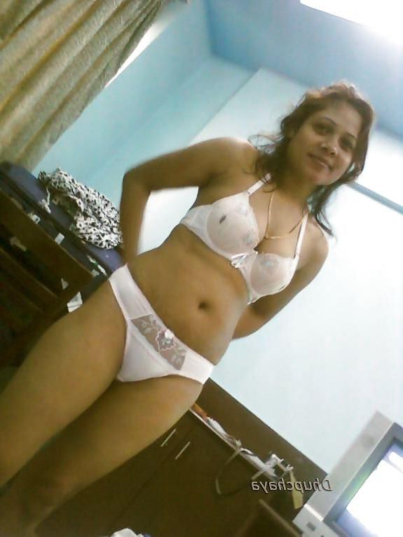15P Bangladeschisches Callgirl im Hotelzimmer