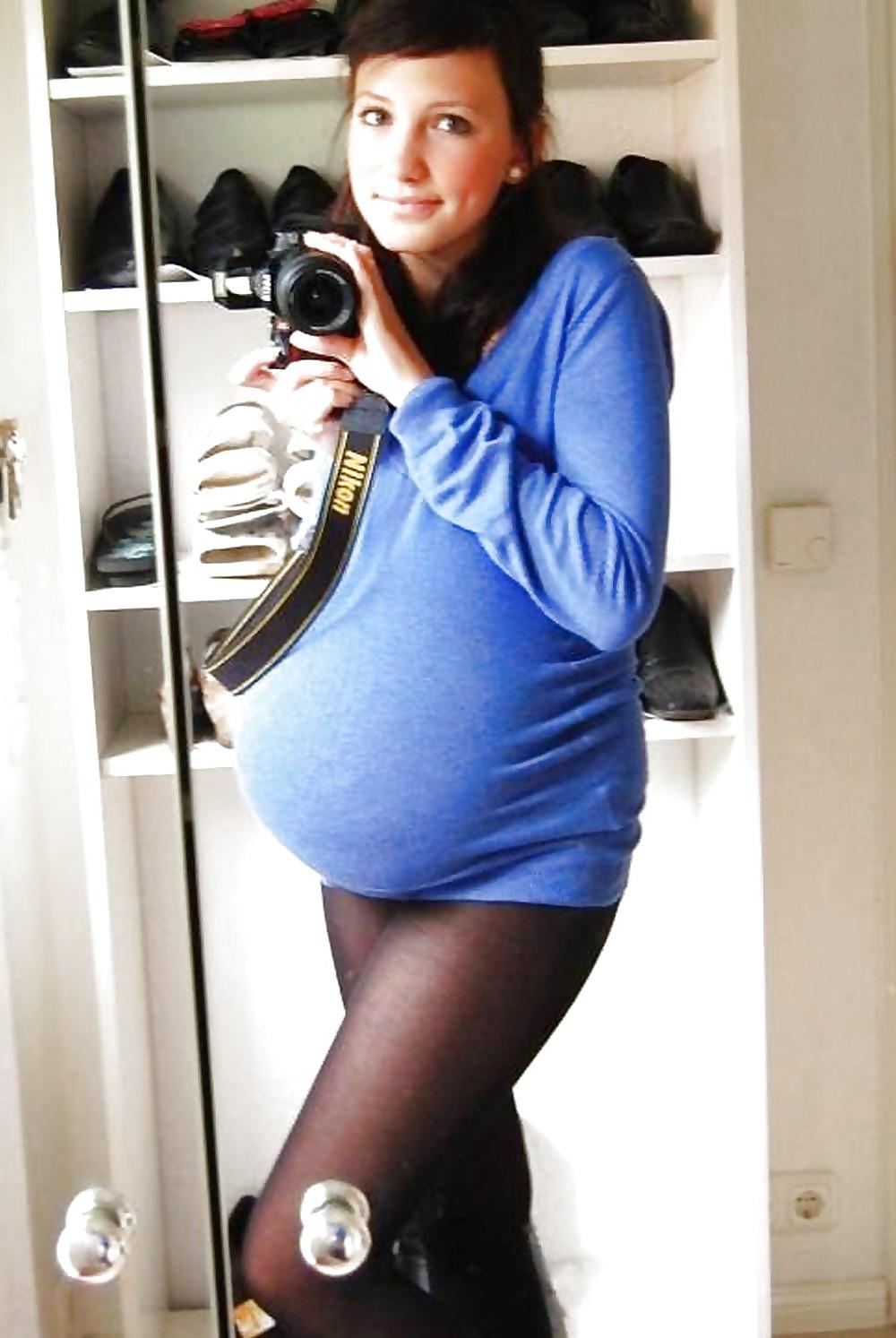 8P Beautiful pregnant - wunderschoene Schwangere