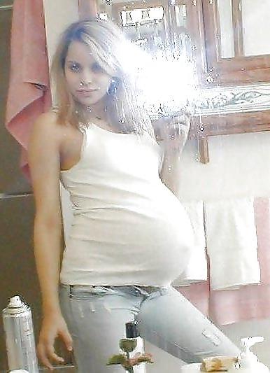 8P Beautiful pregnant - wunderschoene Schwangere