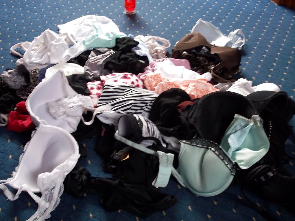 11P In my Bra & Panties