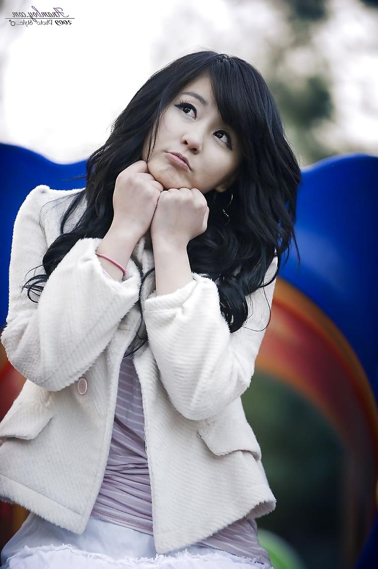 25P Japanese and Korean girls