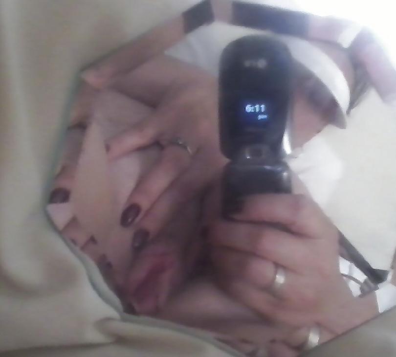 15P Lost and found cell pictures of sexy thick milf