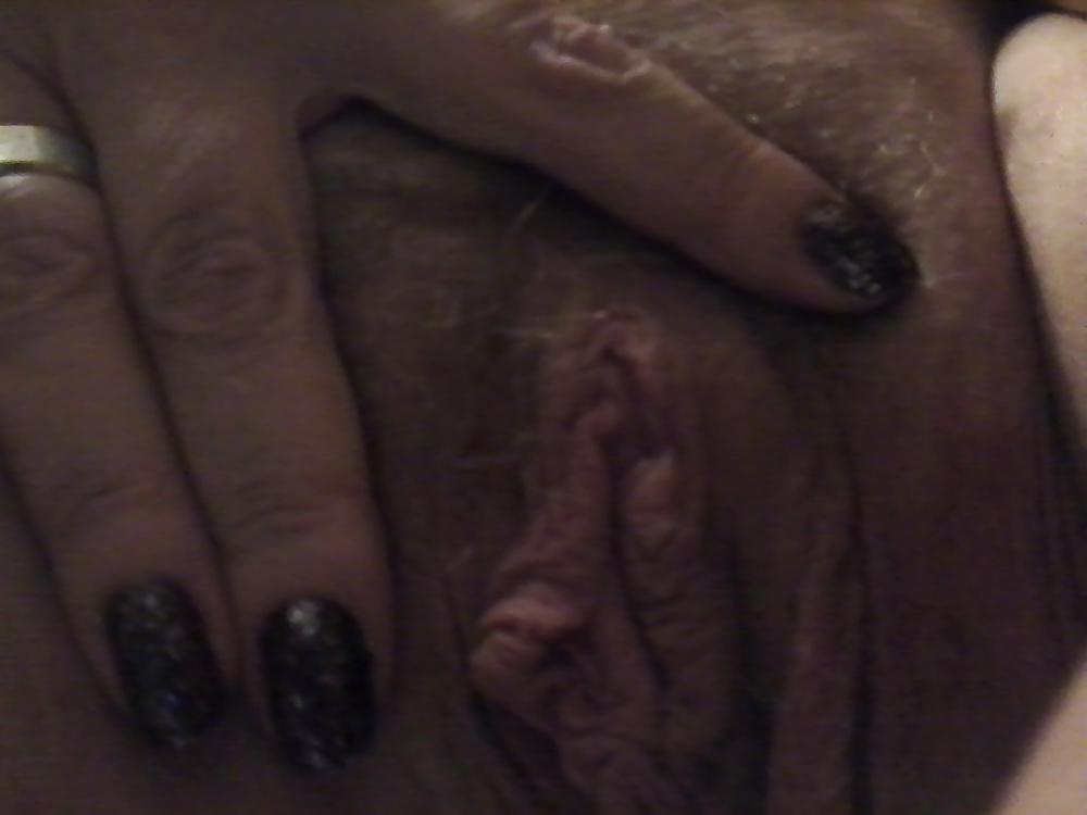 15P Lost and found cell pictures of sexy thick milf