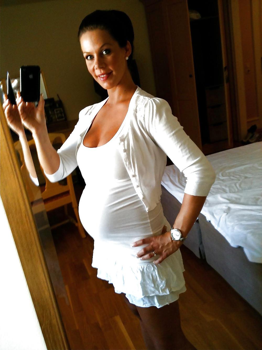 25P Enceinte - Pregnant 26