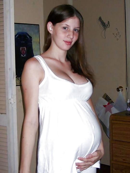 25P Enceinte - Pregnant 26