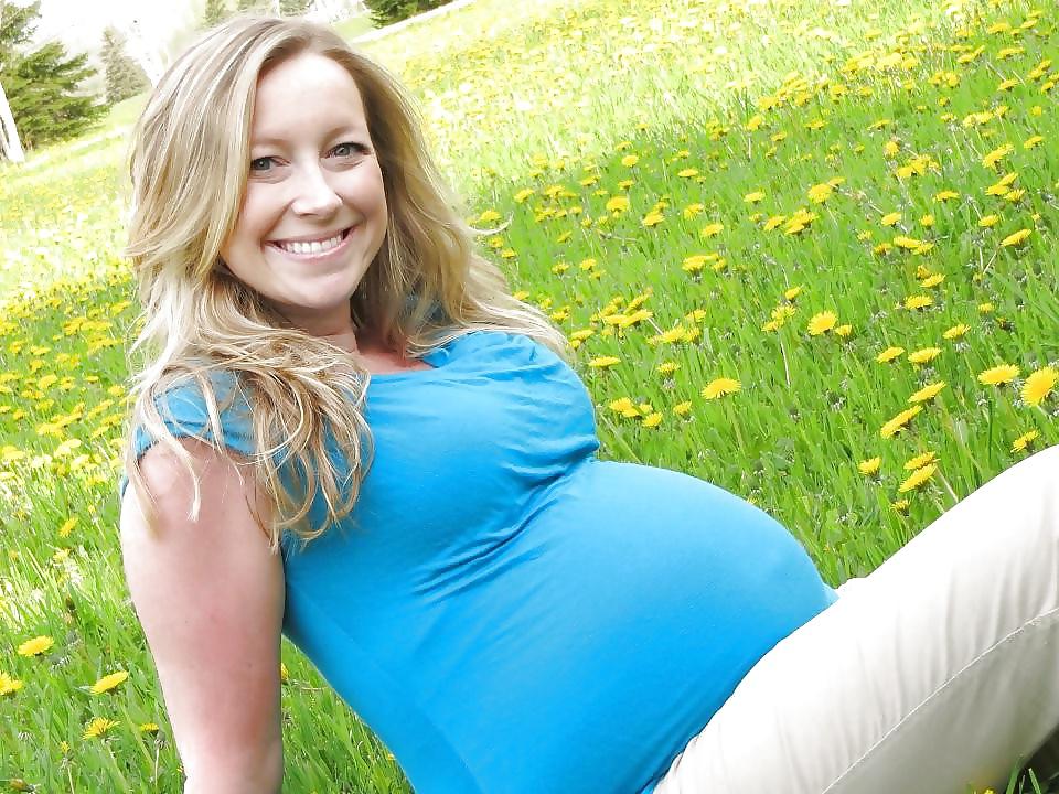 25P Enceinte - Pregnant 26