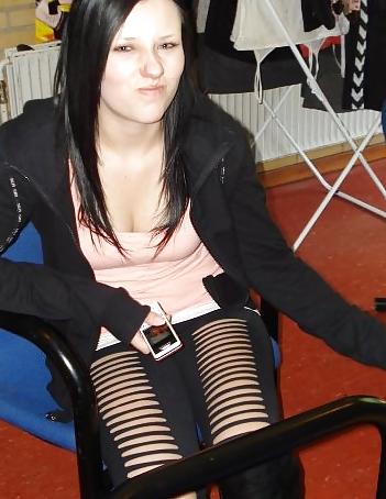 25P Danish teens-57-58-beach braces party amateurs 