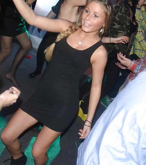 25P Danish teens-57-58-beach braces party amateurs 