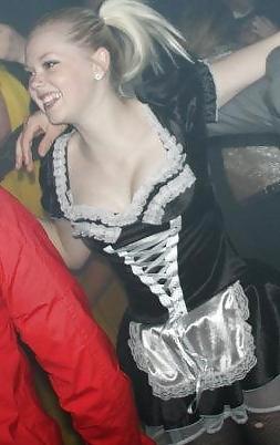 25P Danish teens-57-58-beach braces party amateurs 