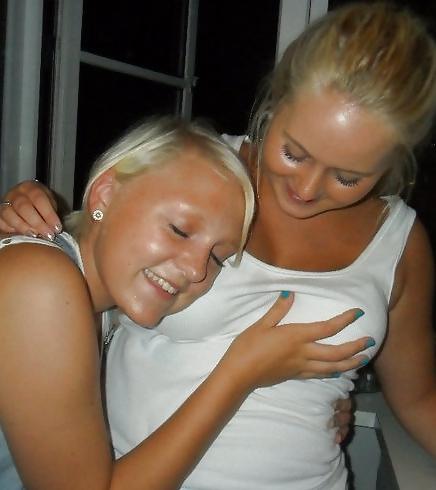 25P Danish teens-57-58-beach braces party amateurs 
