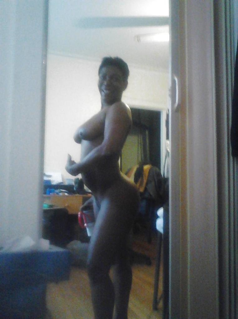 25P Private pictures found on photobucket #21
