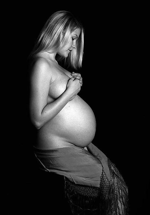 25P Pregnant - Sensualite des courbes