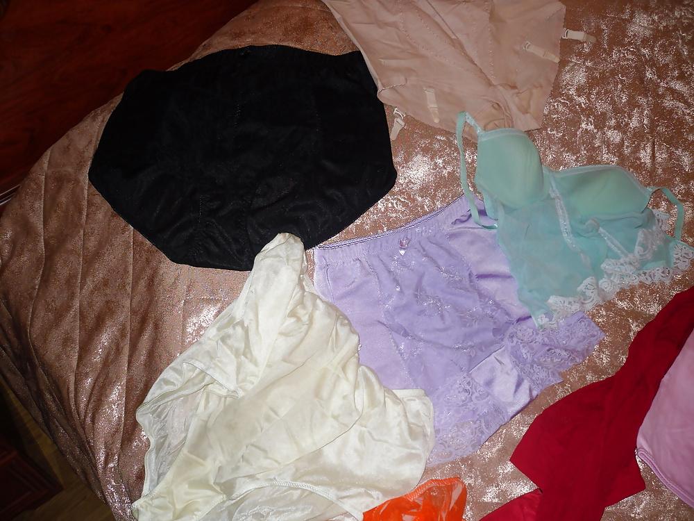 25P Pushuna's FF stockings and girdle