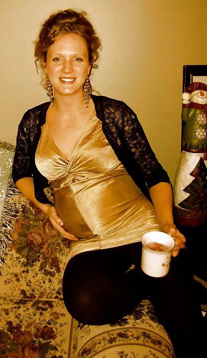 4P Krysta 32 year old pregnant milf