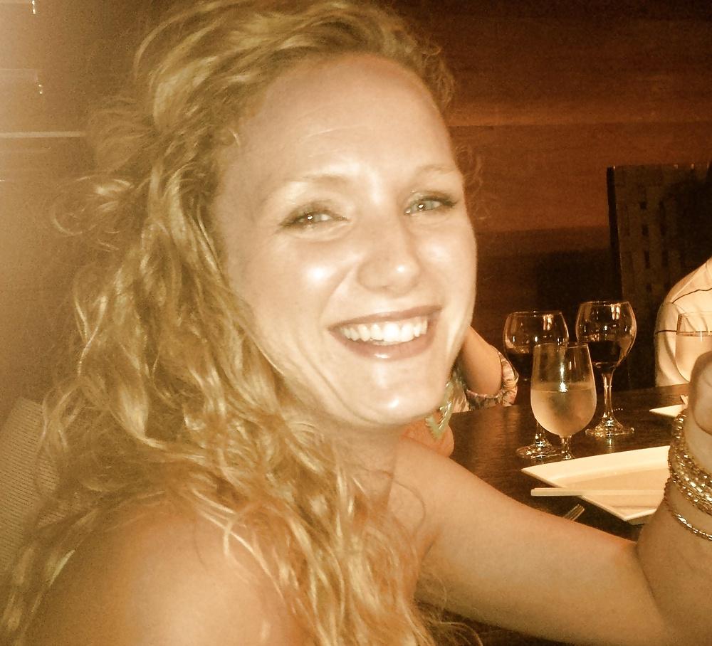 4P Krysta 32 year old pregnant milf