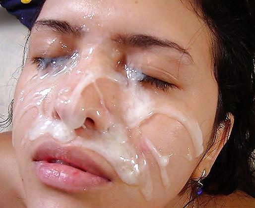 25P Moshe Loves Cum Dripping Faces.