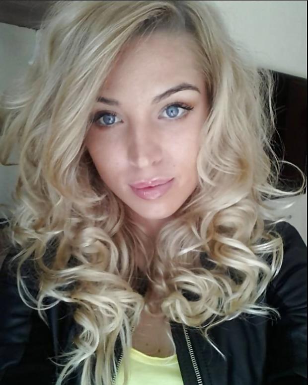 9P Perfect Face For Cumshot - Aneta Sablik