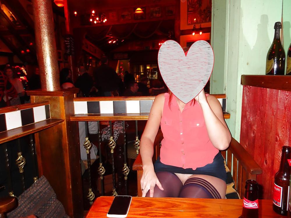 6P Upskirt Stockings in Pub. Flashing Pussy in Public Bar