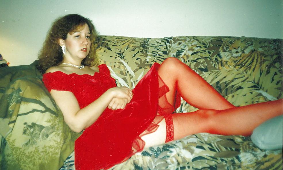 4P Susie - MILF in Red