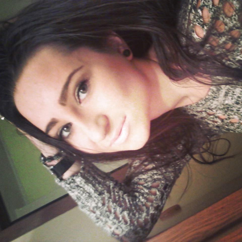 25P Cum on this brunette slut