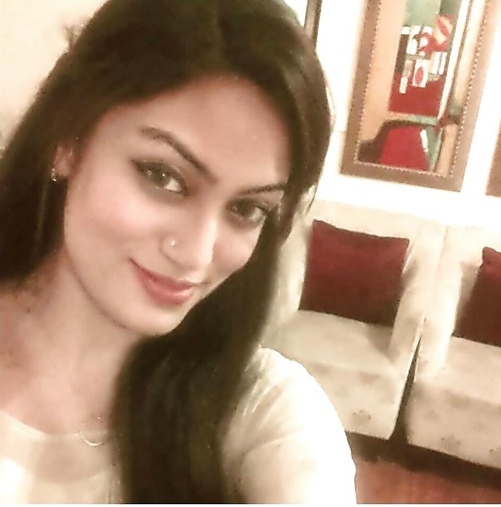 16P A FACE that will MAKE YOU CUM IN YOUR PANTS 2