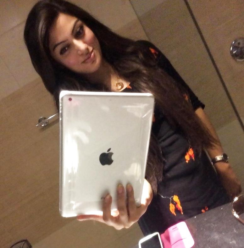 16P A FACE that will MAKE YOU CUM IN YOUR PANTS 2