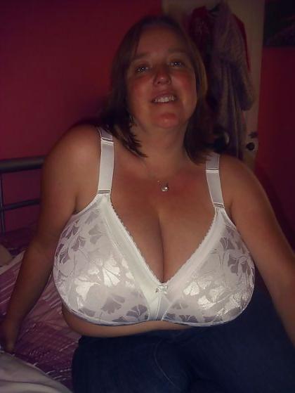 17P Mum's New Bra