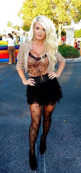 21P DRESSED TO TEASE 27 (LORDLONE) 