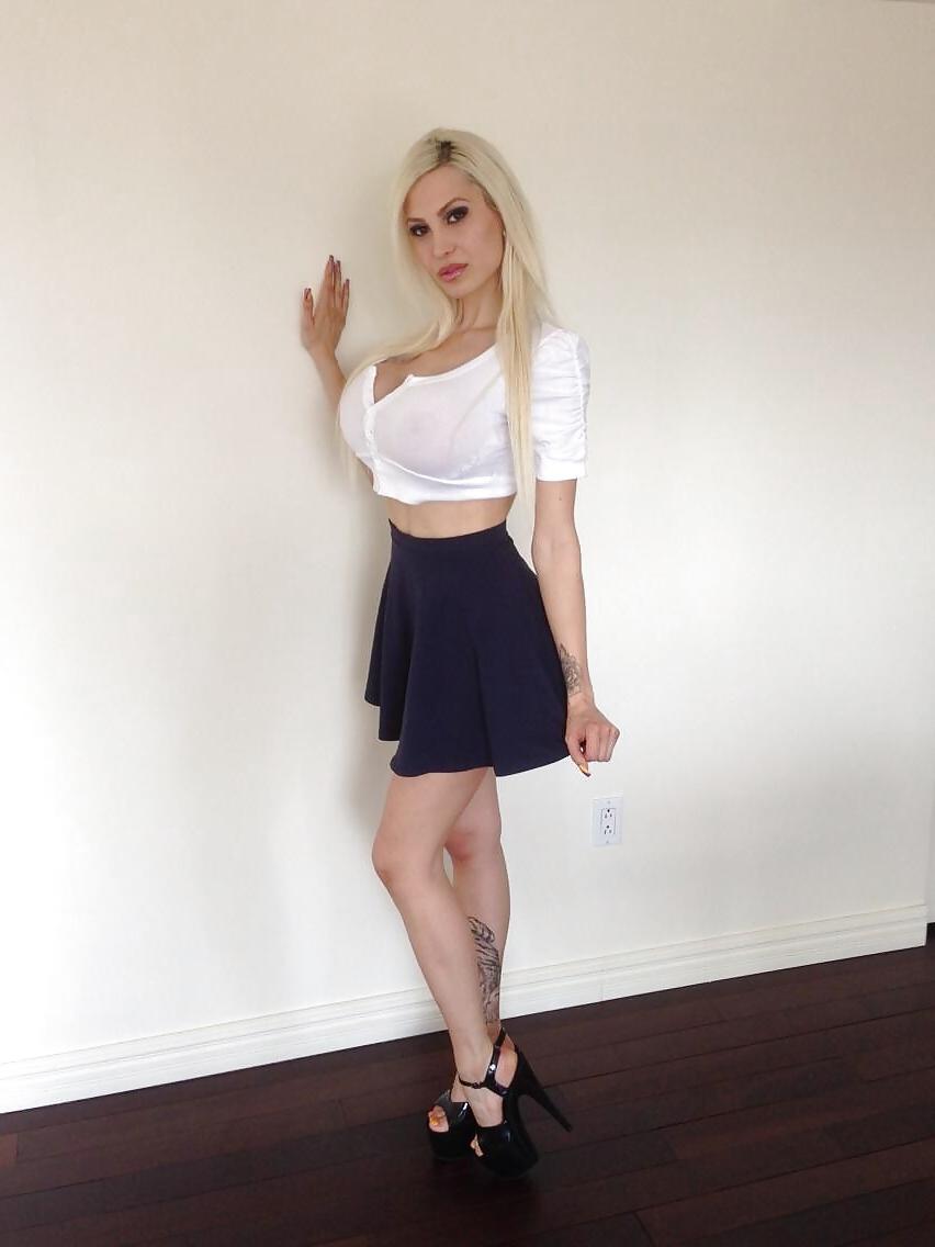 21P DRESSED TO TEASE 27 (LORDLONE) 