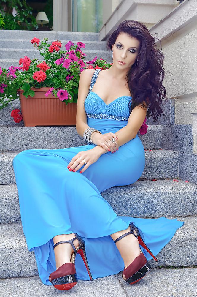 21P DRESSED TO TEASE 27 (LORDLONE) 