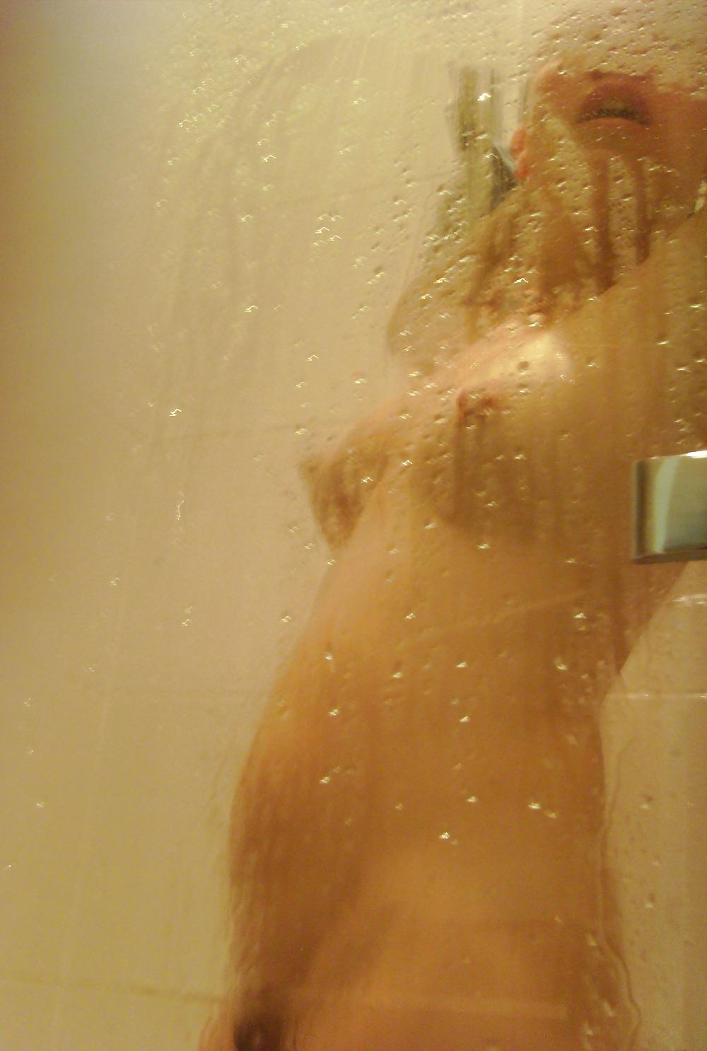 24P Bath & shower