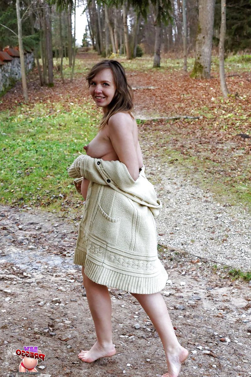 14P Pregnant Julia from MyPreggo.com #4