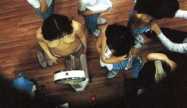 20P Japanese Girl Changing 02
