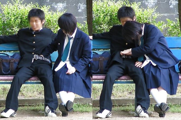 20P Japanese School Girls 01