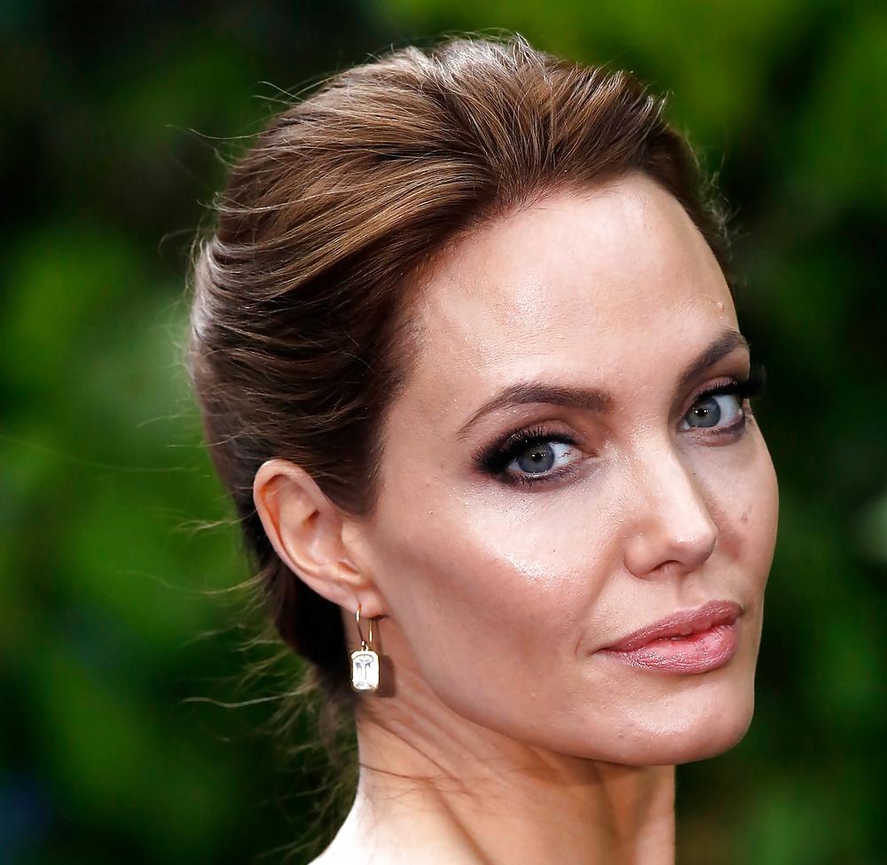 25P Angelina Jolie (Cum Face)