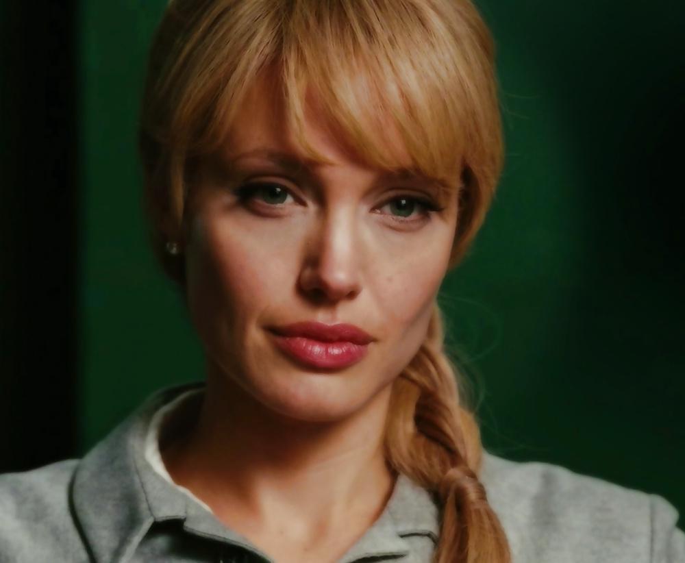 25P Angelina Jolie (Cum Face)