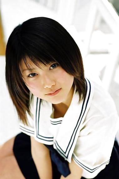 20P Japanese School Girls 02