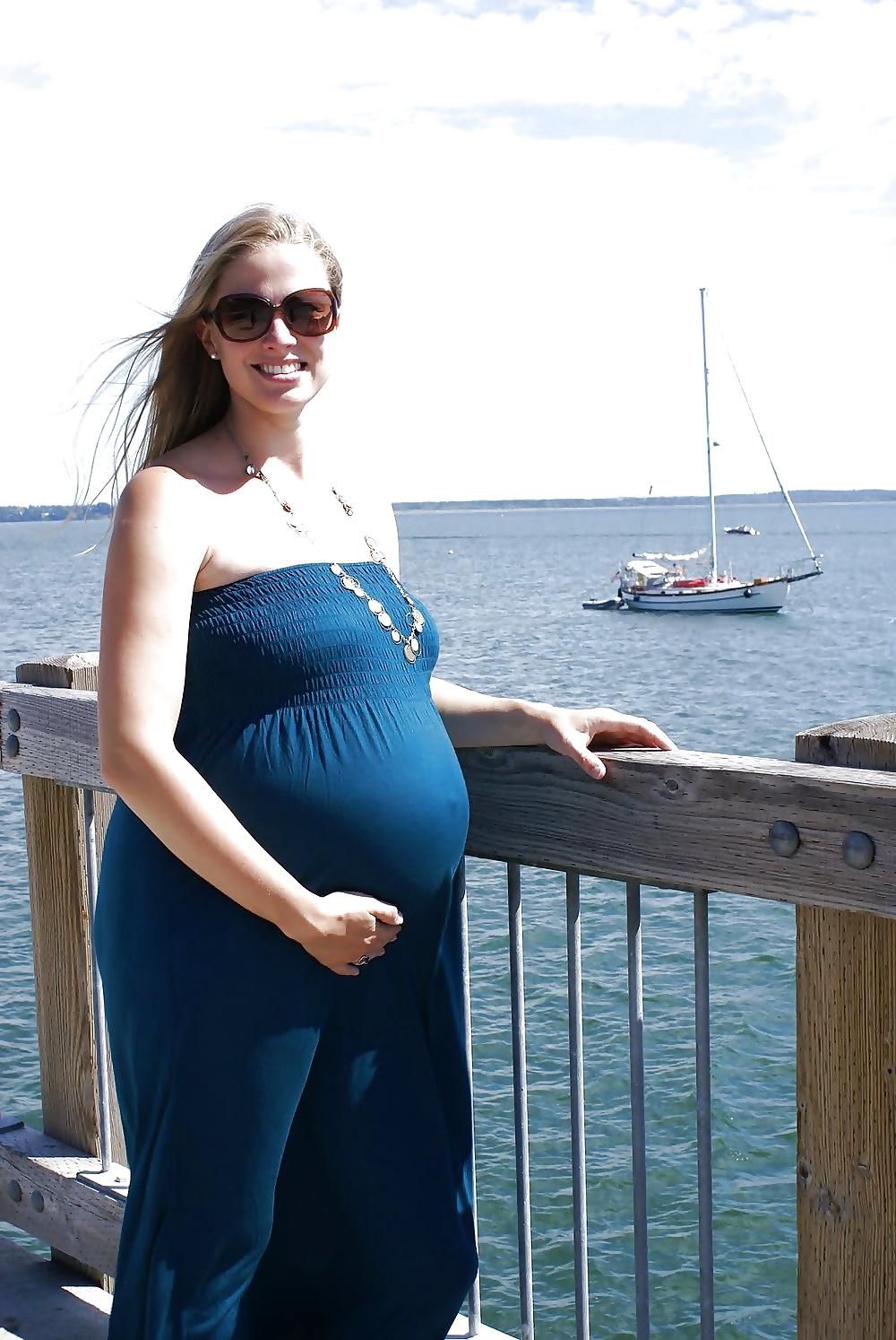 25P Pregnant Women are Beautiful!