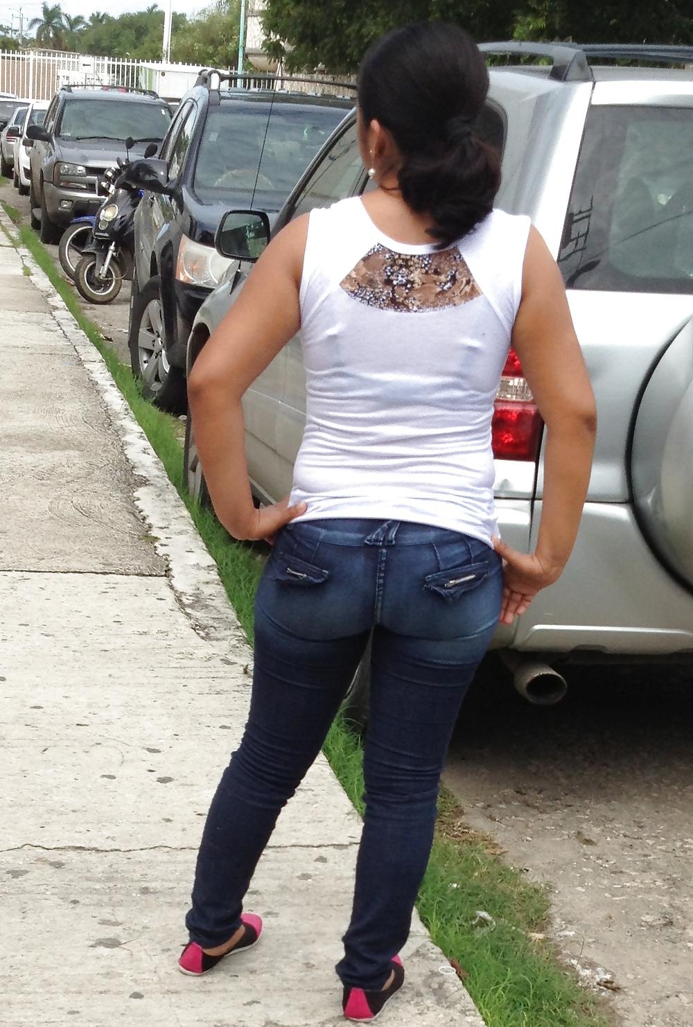 5P Mexicana-Nalgas paradas