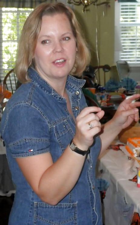 25P Please cum on Blonde MILF